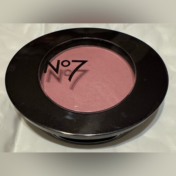 New Boots No7 Match Made Blush Damson Mist - Picture 3 of 5